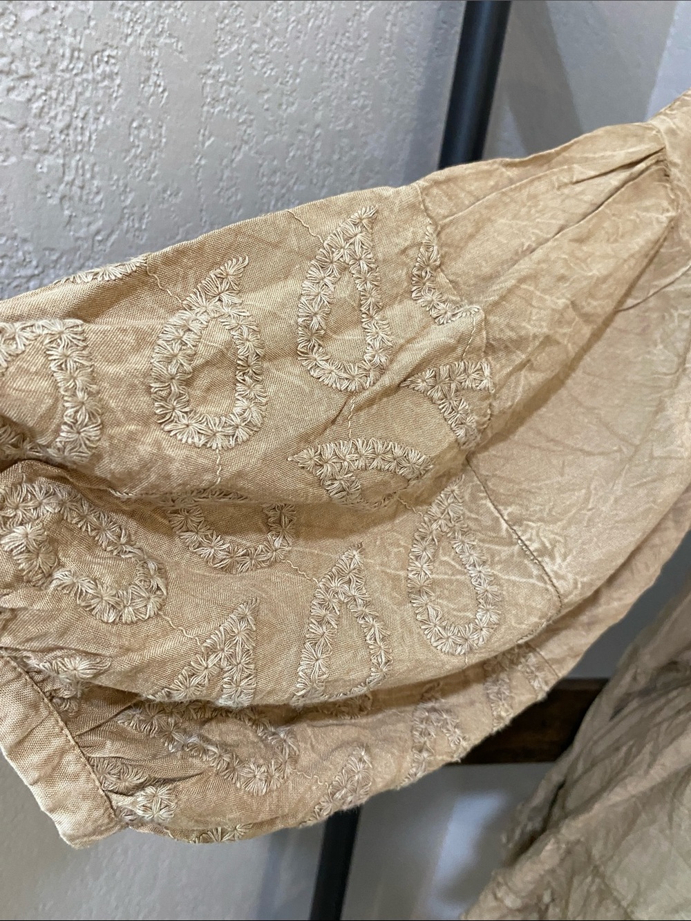 Solitaire Tiered Ruffle Tunic Top — Tan - Picture 3 of 12